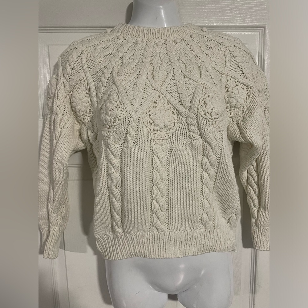 Chunky knit off white cropped sweater size M